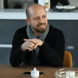 Dt. Adnan Aykan