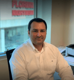 Op. Dr. Ömer Yonga