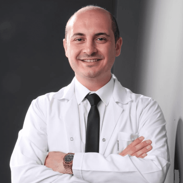Dt. Erdem Alperen OFLİ
