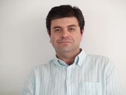 Op. Dr. Ercan Demiray