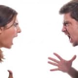 SEVİYORUM DEMEK ZOR DEĞİLDİR