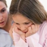 Çocuğum için Psikoterapi mi? İlaç Tedavisi mi?