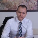 Dr. Dt. Cem Caniklioğlu