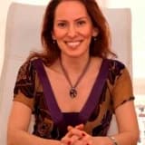 Dr. Dt. Esti Dinar