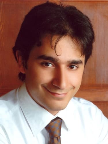 Op. Dr. Enver Özkurt Profil Fotoğrafı