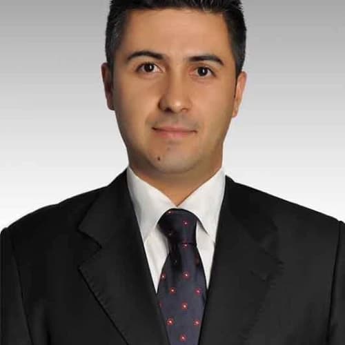 Op. Dr. İlker Akyıldız