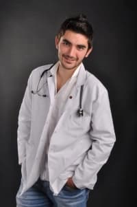 Op. Dr. Yasin Özden Profil Fotoğrafı