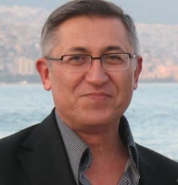 Dt. Nihat Dehni