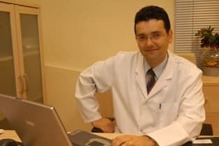 Op. Dr. Nuri Delikara Profil Fotoğrafı