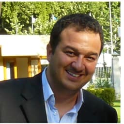 Dt. Berk Göl