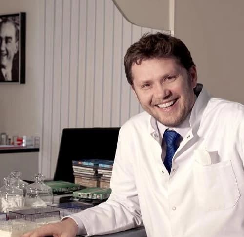 Uzm. Dr. Dt. Melih Şengül