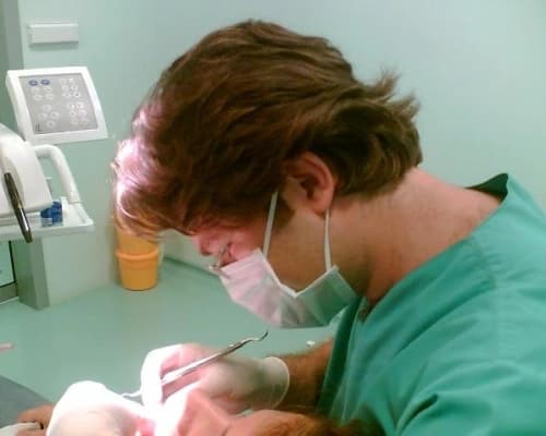 Dr. Dt. Levent Uğurel Profil Fotoğrafı