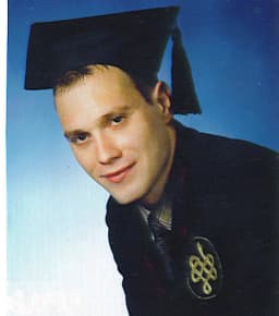 Uzm. Dr. Fatih Bayalan
