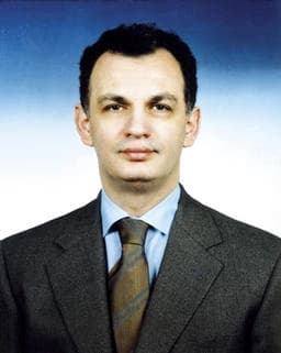 Prof. Dr. Ümit Özekici Profil Fotoğrafı
