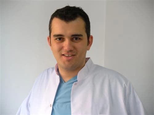 Uzm. Dt. Yasin Türk Profil Fotoğrafı
