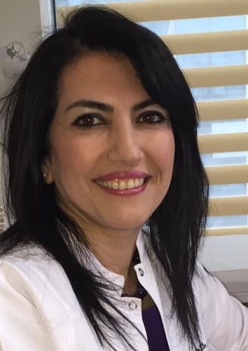 Op. Dr. Ayşe Öztürk Profil Fotoğrafı