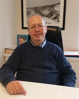 Prof. Dr. İzzet Fresko Profil Fotoğrafı
