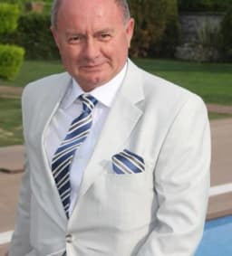 Dr. Oktay Erdir