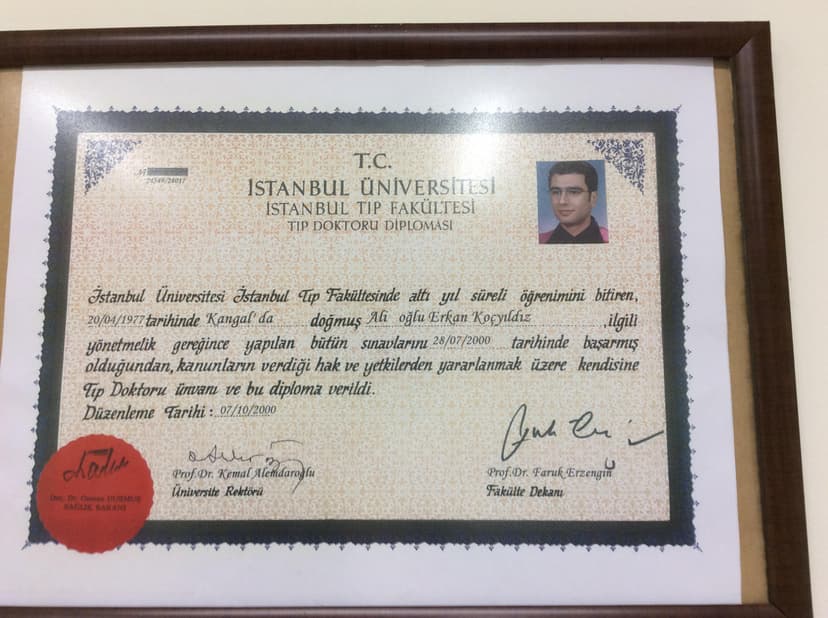 Tıp Doktoru Diploması