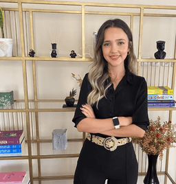 Ayşenur Özhan