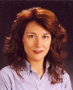 Suzan Özer