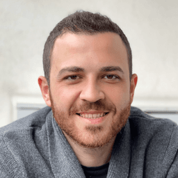 Burak Taş