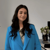 Esra Parmak
