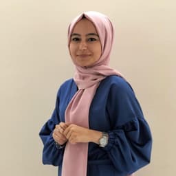 İrem Oturaklıoğlu