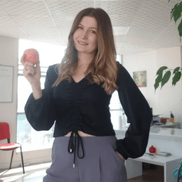 Özge Karaman Çelik