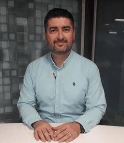 Okan Er