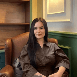 Esra Sayın