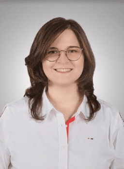 Esra Bakat Baraner