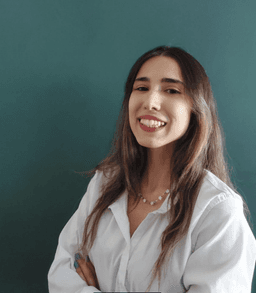 Büşra Ata