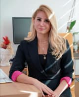 Özlem Çolak