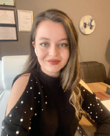 Özge Akgün