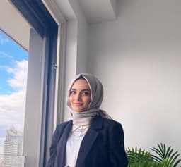 Feyza Akbulut