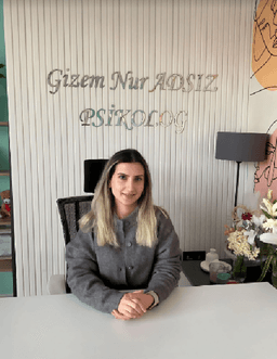Gizem Nur Adsız