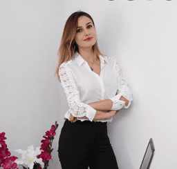 Esra Çakmak