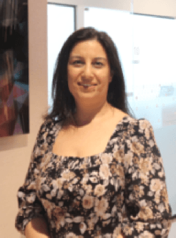 Gül Deniz Yılmaz Yelvar