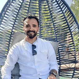 Beraat Köstekçi
