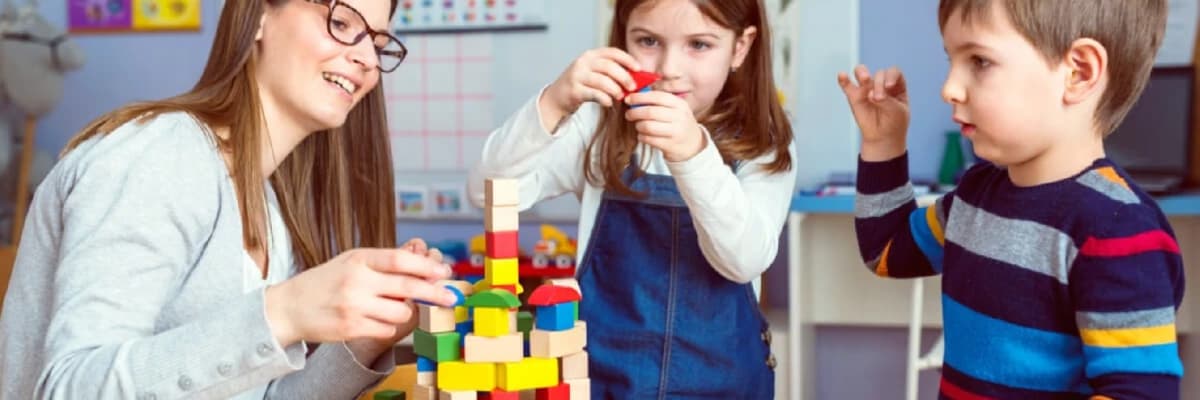 ÇOCUK GELİŞİMİNDE OYUN TERAPİSİNİN ÖNEMLİ ROLÜ