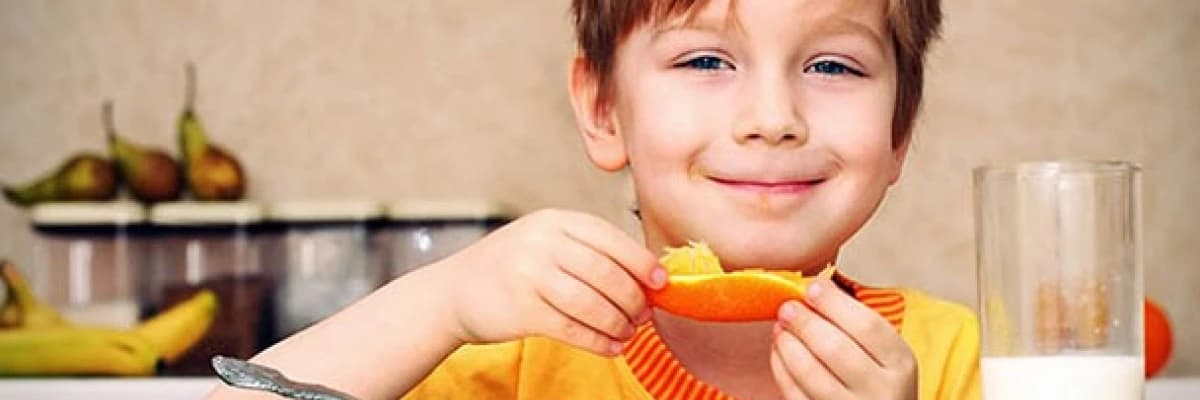 OKULA GİDEN ÇOCUKLAR NASIL BESLENMELİ?