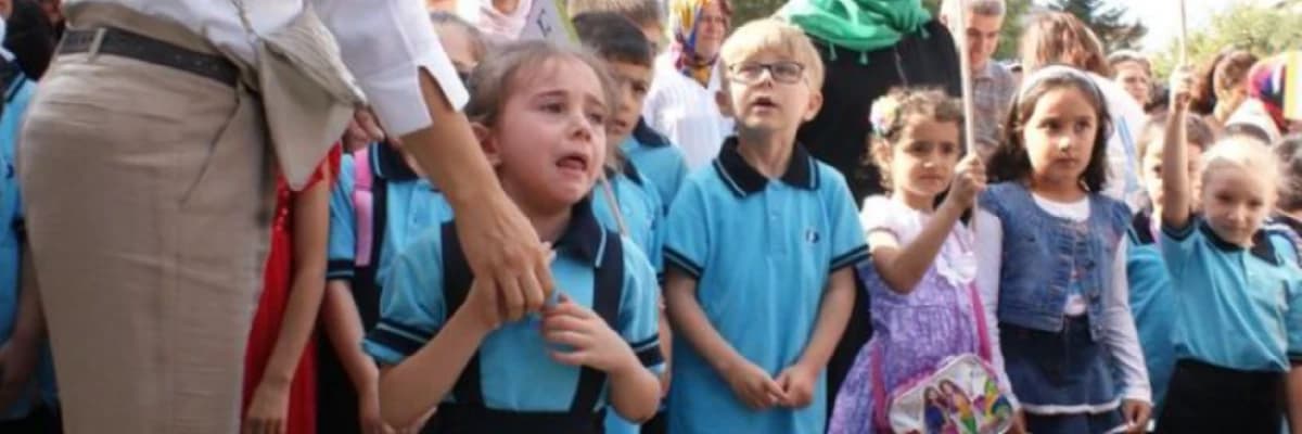 "Çocuğun okula alışması için 2-3 haftalık süre tanınmalı"