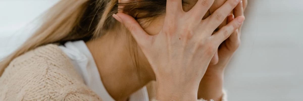 Panik Atak Nedir, Belirtileri ve Tedavi Yöntemleri Nelerdir?
