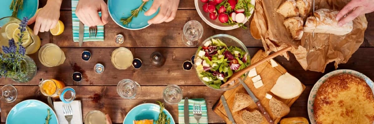 Aileleri ile birlikte yemek yemek çocukları nasıl etkiliyor?