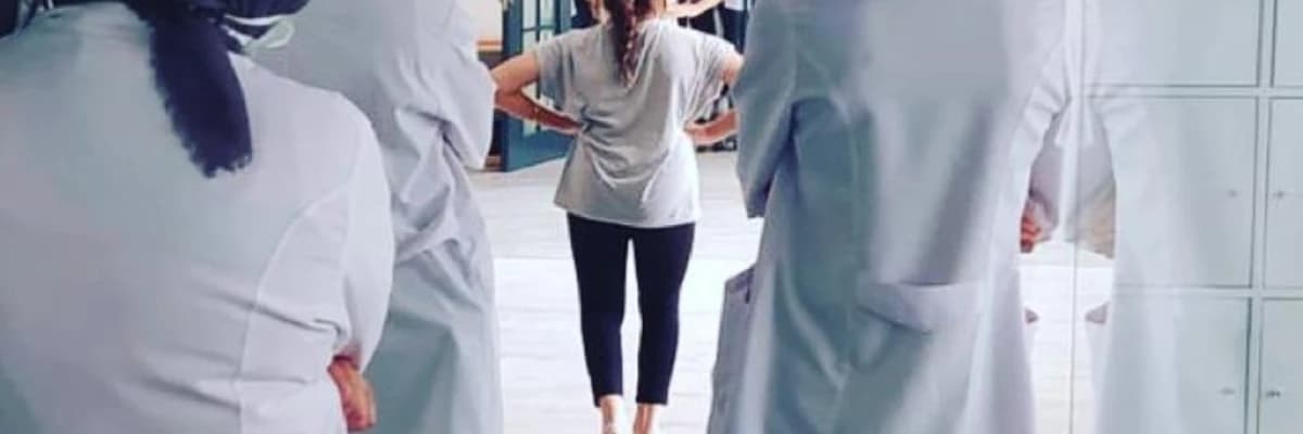 SKOLYOZ NEDİR VE NASIL TEDAVİ EDİLİR?