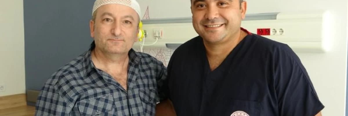 Kocaeli'de bir ilk: Beynindeki tümör "konuşarak" çıkarıldı