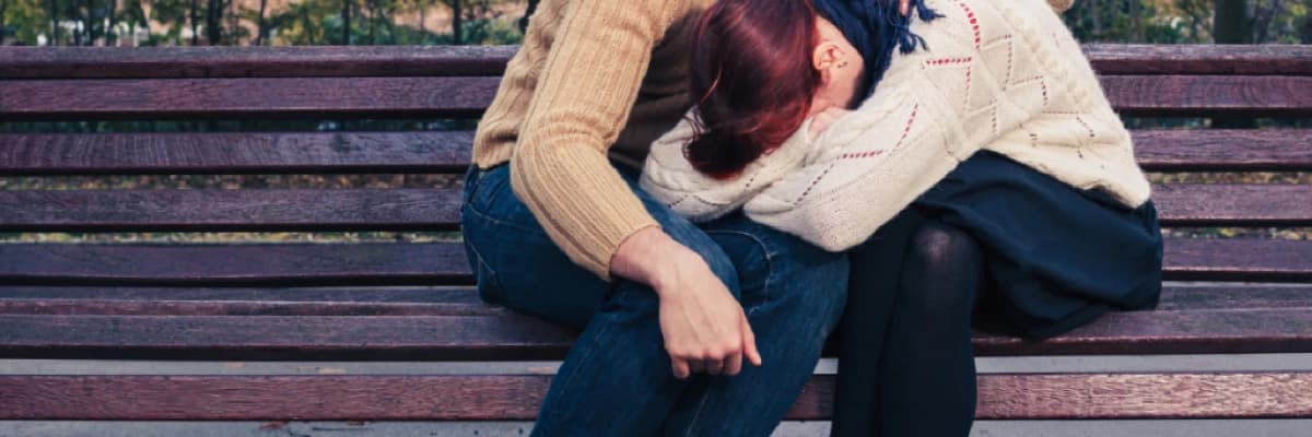 AYRILMAK İSTİYORUM AMA SÖYLEYEMİYORUM