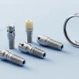 Farklı İmplant Markaları Arasındaki Farklar Nelerdir? Kalite Ne Kadar Önemli?