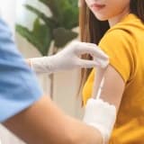 HPV virüsüne karşı uyarılar: Çocuklarımızı koruyalım, vakti gelince aşı yapalım !